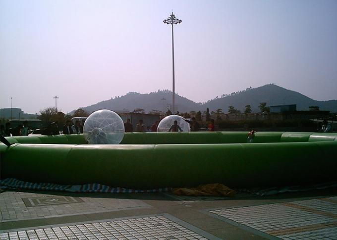 La piscina de agua inflable de la calidad comercial, sobre el Portable de tierra reúne el material inflamable