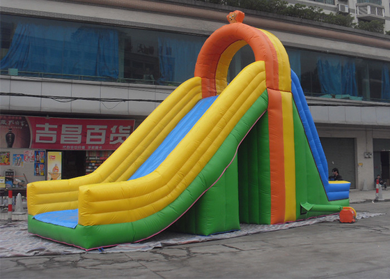 China Alto ignífugo inflable comercial adulto gigante de la diapositiva los 6m proveedor