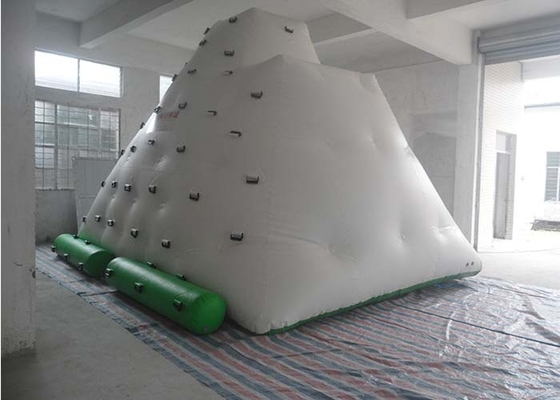 China El agua inflable grande divertida juega, iceberg inflable de la lona del PVC de 0,55 - de 0.9m m con el manual/el ventilador proveedor