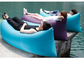 Lugar frecuentada inflable al aire libre del sofá del aire del saco de dormir que acampa con el logotipo impreso proveedor