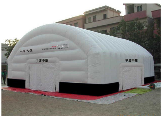 China Tienda inflable grande impresa del aire del partido con el logotipo en el blanco para casarse distribuidor
