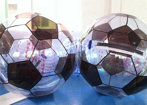 China Bola que camina del agua inflable colorida de la forma del fútbol para los alquileres distribuidor