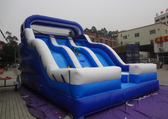 tobogán acuático inflable gigante azul de Commercia del patio de los adultos y de los niños del PVC de 0.55m m para el partido