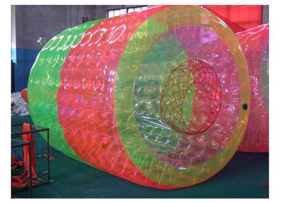 China Rodillo inflable 2.5* los 2.2m del agua de la durabilidad colorida del rosa/del verde para el parque fábrica